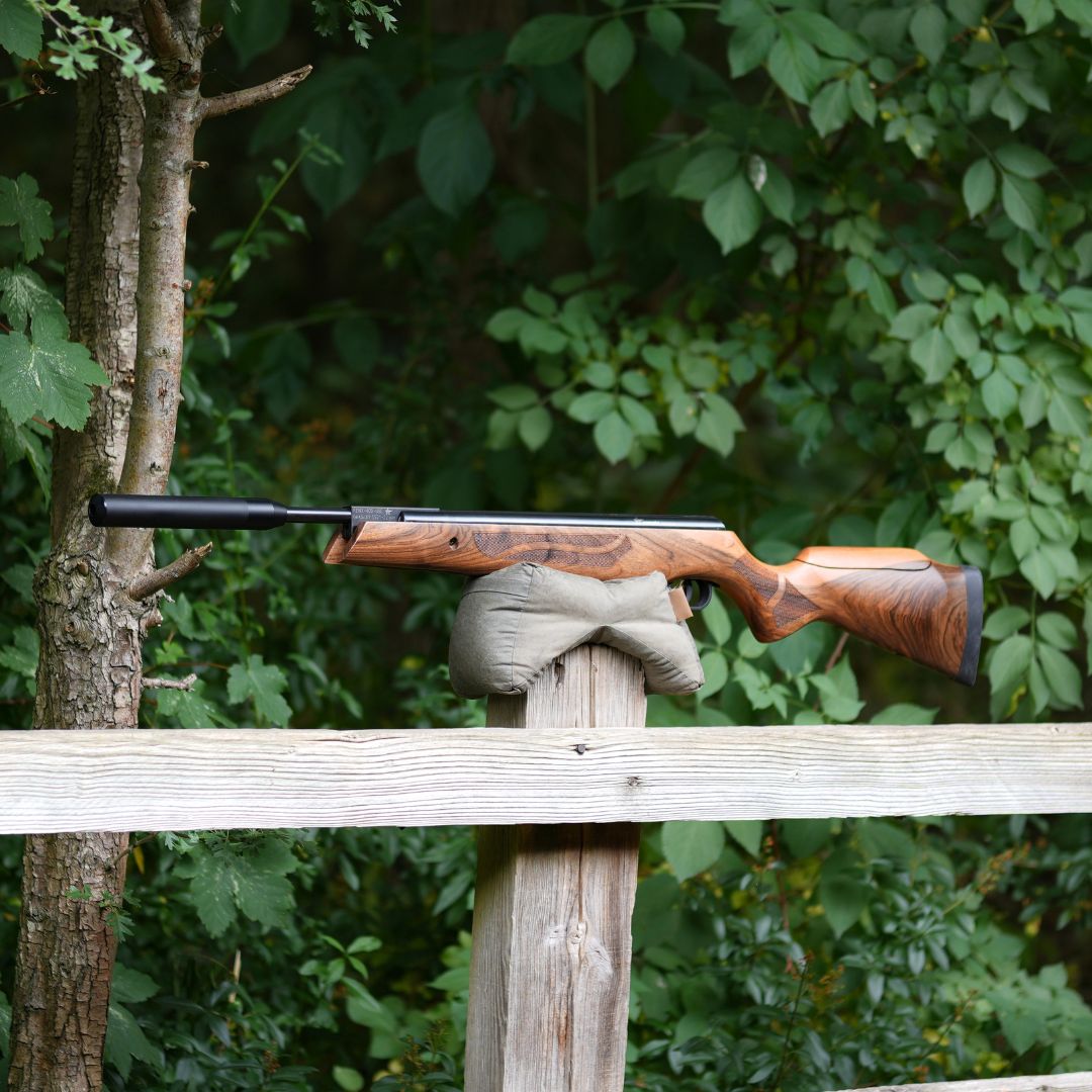 COMETA FENIX 400 USC PREMIER WALNUT .177
