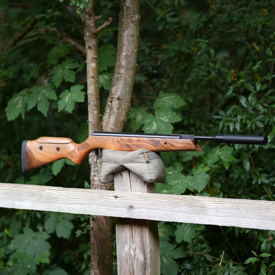 COMETA FENIX 400 USC PREMIER WALNUT .177