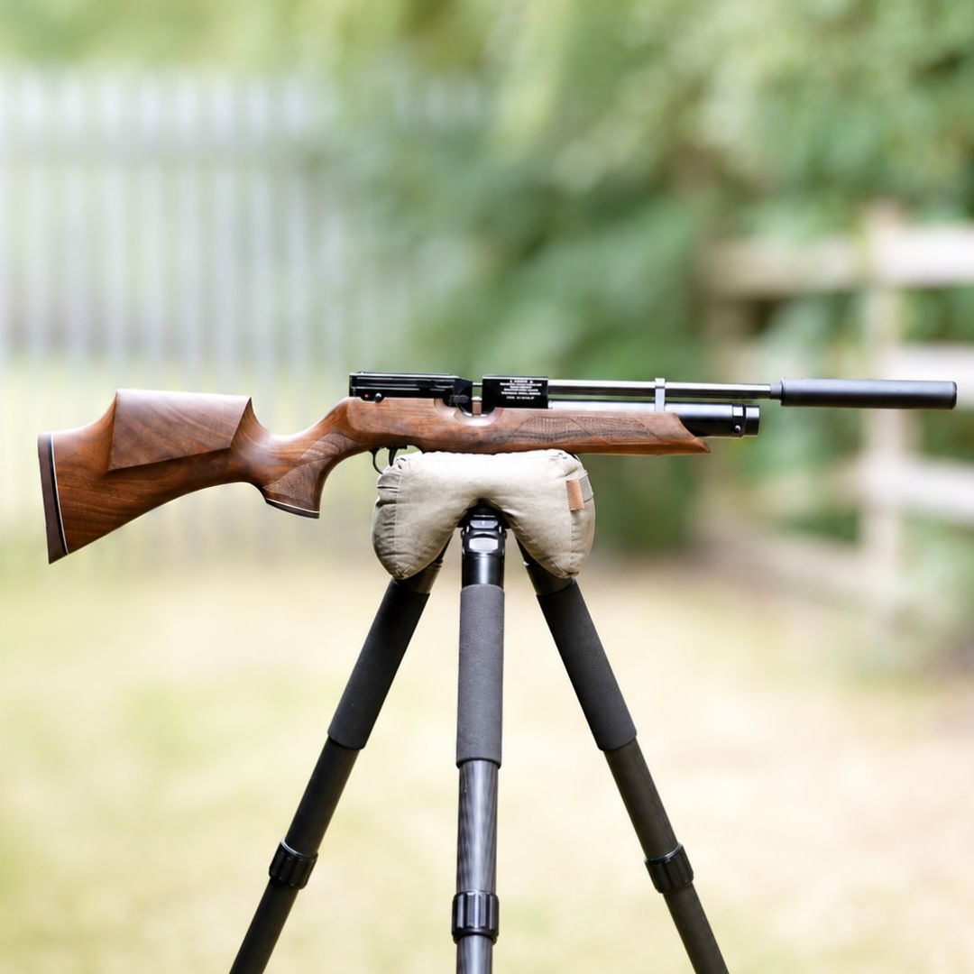 Weihrauch HW100X Carbine Sporter Walnut .177
